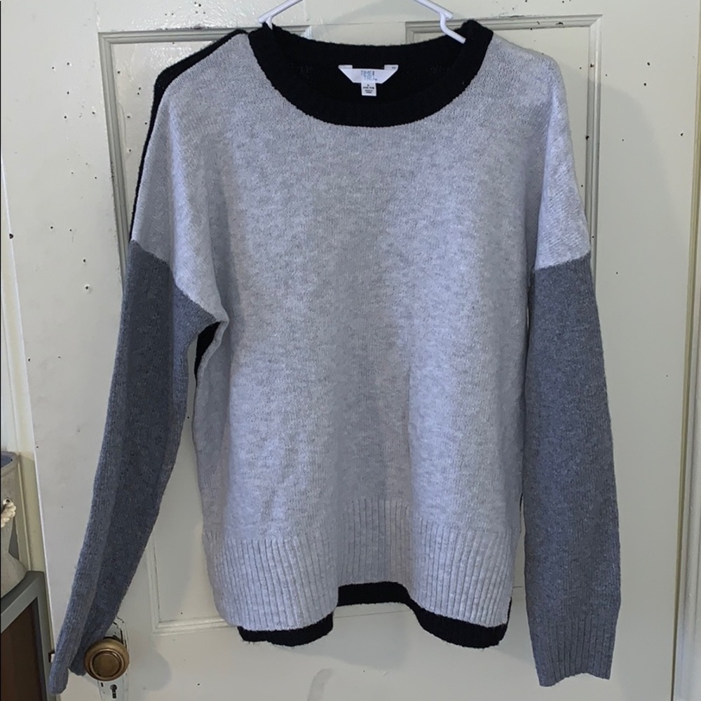 Multi-Tone Pullover Sweater